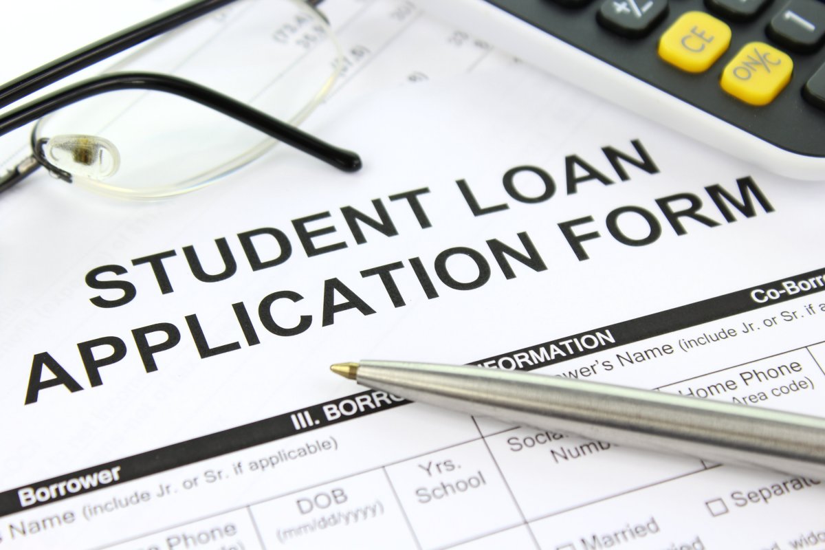 This is How Student Loans Affect Your Credit