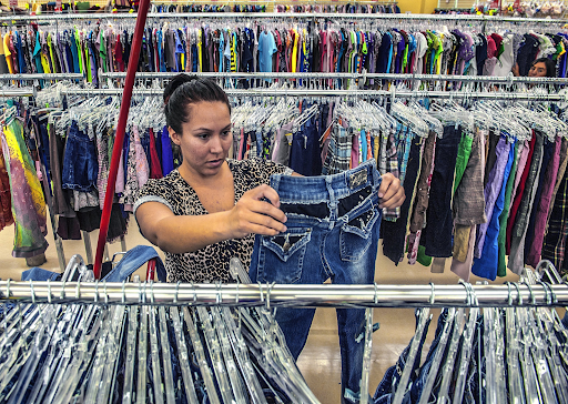 3 Tips for Shopping at a Thrift Store to Save Money