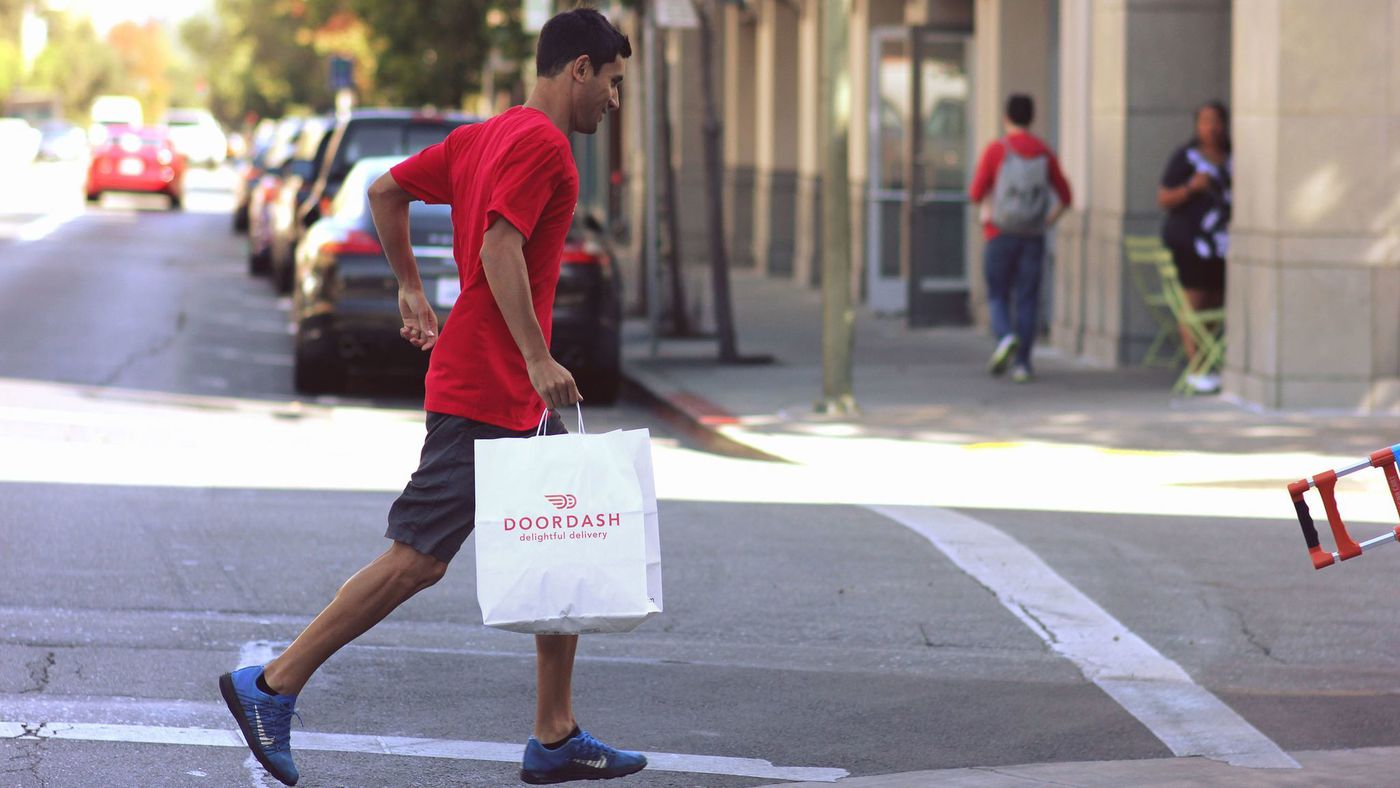 You Might Want to Reconsider Using DoorDash, Grubhub, and other Food Delivery Companies